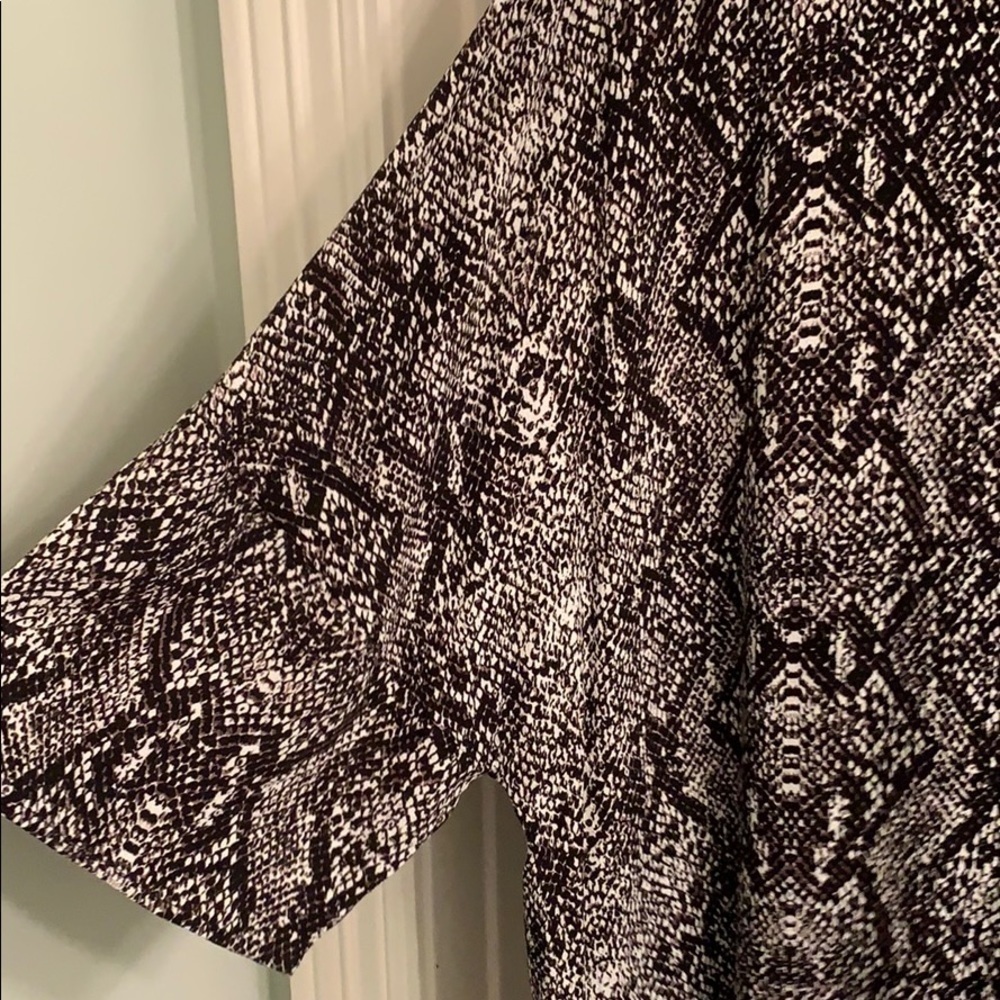 Michael Stars Black White Tan Snake Animal Print Kimono Cardigan Small Oversized - Picture 5 of 6